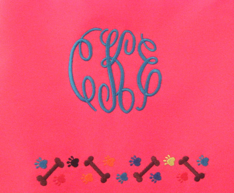 Apron Monogram and paw border 2